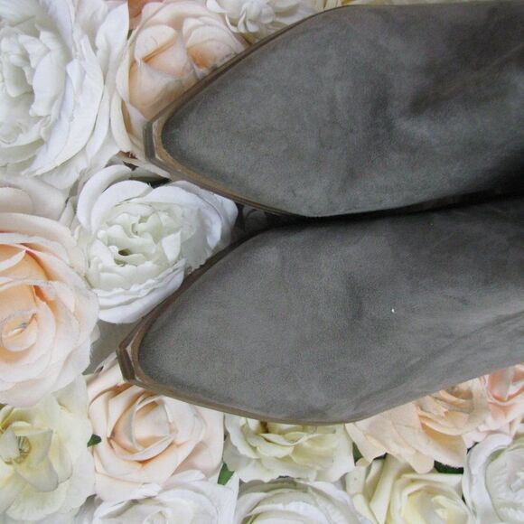 Steve Madden suede ankle booties 8 - Picture 3 of 10